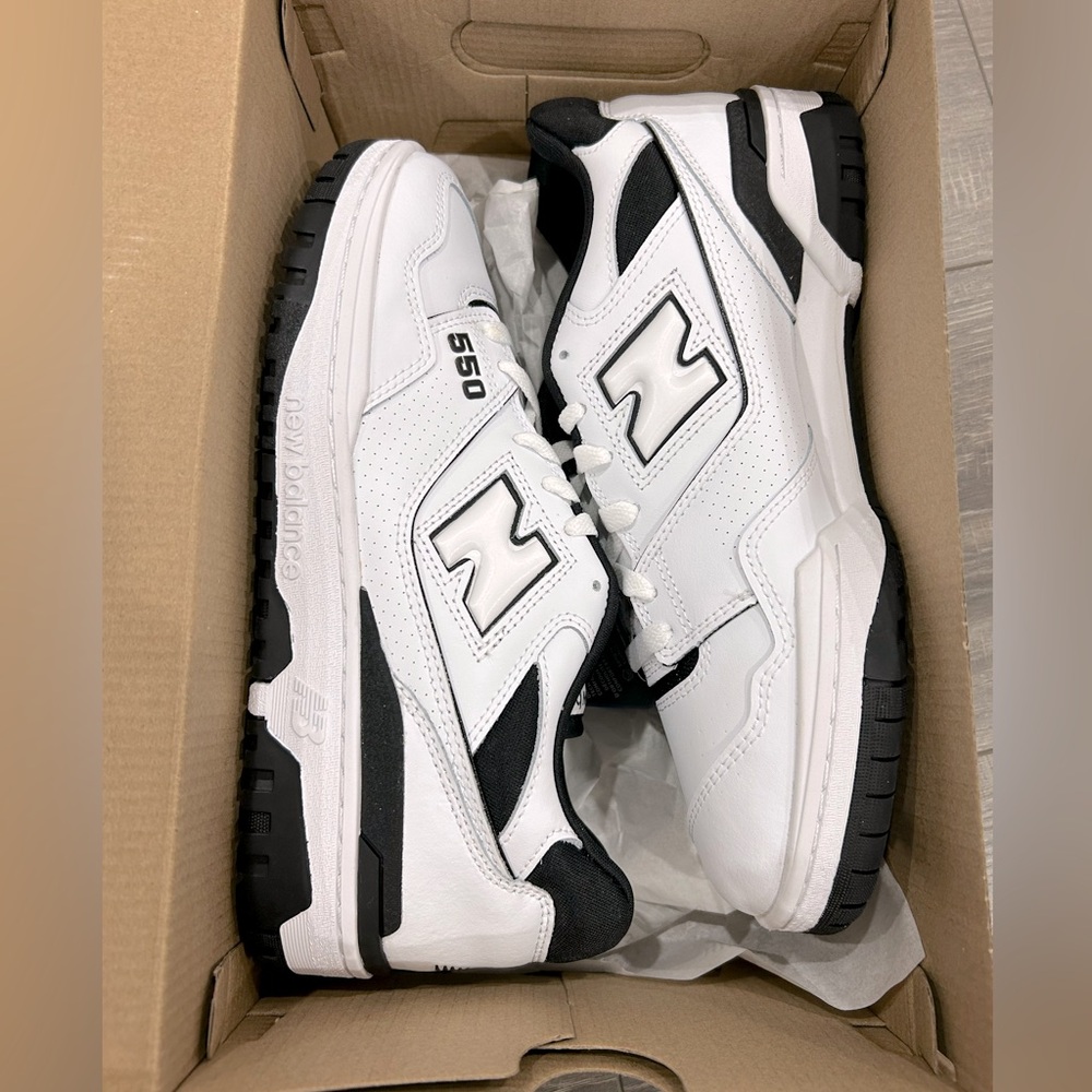 New balance men’s 550 sneakers - Picture 2 of 5